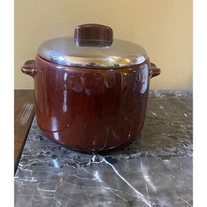 West Bend Pottery Bean‎ Crock Pot With Lid Brown Glaze Casserole Dish 6"  1960's